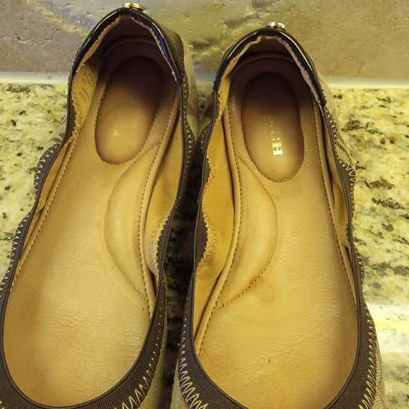 Coach Wanda Signature Logo Patent Flats Brown Tan Size 7 - Picture 3 of 4